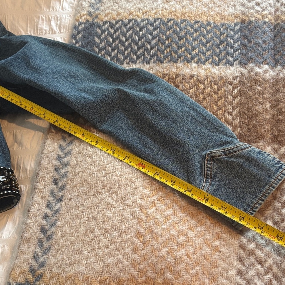 Vintage Stunning Simon Chang Medium Blue Denim Jacket with Beaded Embellishment - Picture 13 of 15